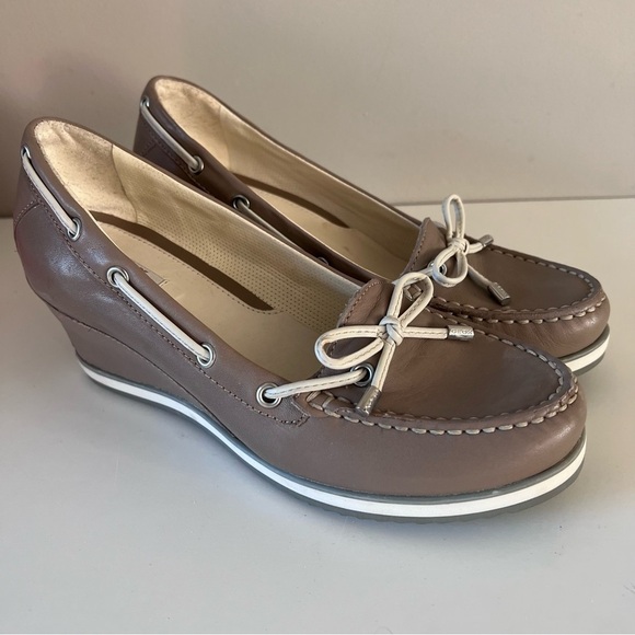 Geox Heeled Boat Shoes - Picture 1 of 12